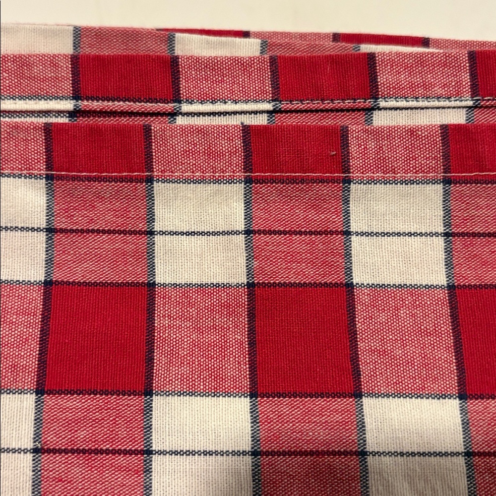Longaberger Tablecloth in Picnic Plaid Red White Blue excellent condition - Picture 9 of 9